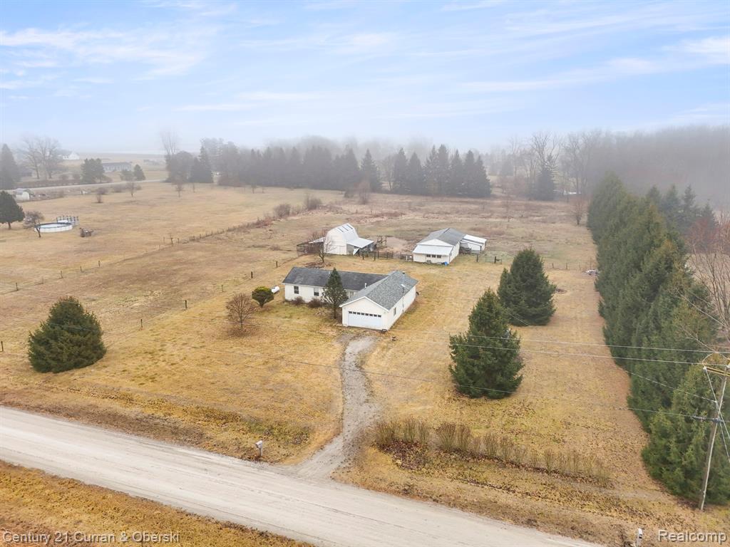 12941 Mayer Road Maybee, MI 48159 - Photo 4 of 49