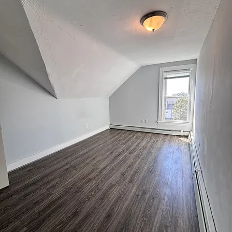 $1,800 | 100 Broad Street, Unit 3, North Attleboro, MA 02760