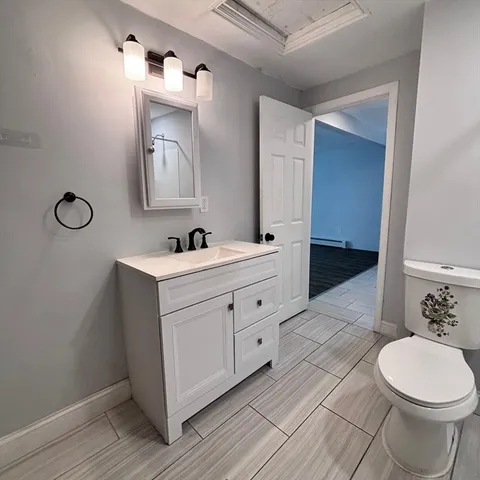 $1,800 | 100 Broad Street, Unit 3, North Attleboro, MA 02760