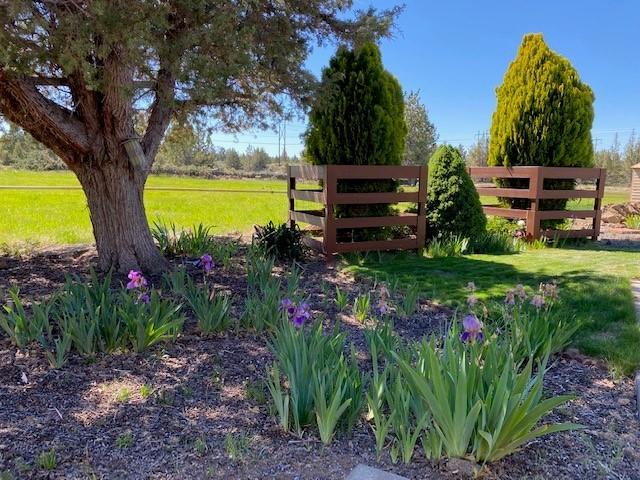 62649 Erickson Road Bend, OR 97701 - Photo 7 of 33 EricksonRoad11