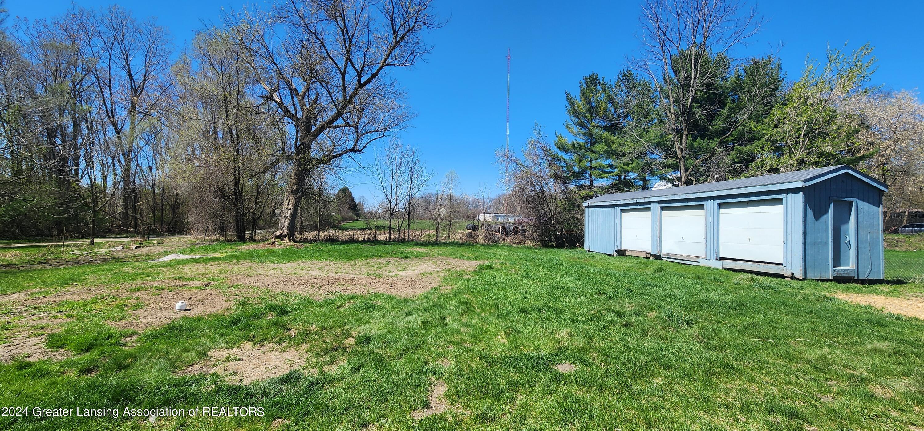 2325 North Eifert Road Holt, MI 48842 - Photo 6 of 42 20240415_131322
