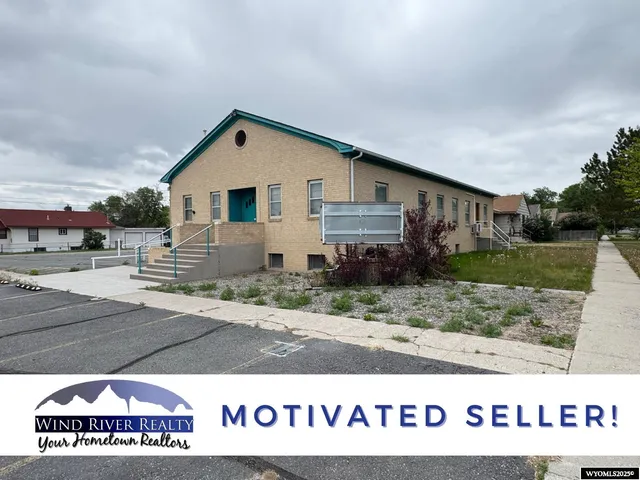 $299,000 | 402 South 7th Street East, Riverton, WY 82501