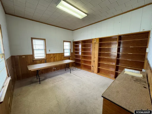 $299,000 | 402 South 7th Street East, Riverton, WY 82501