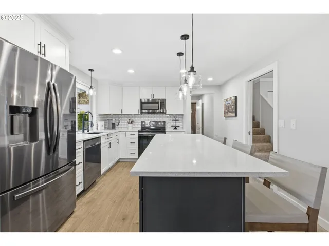 $484,900 | 353 72nd Street, Springfield, OR 97478