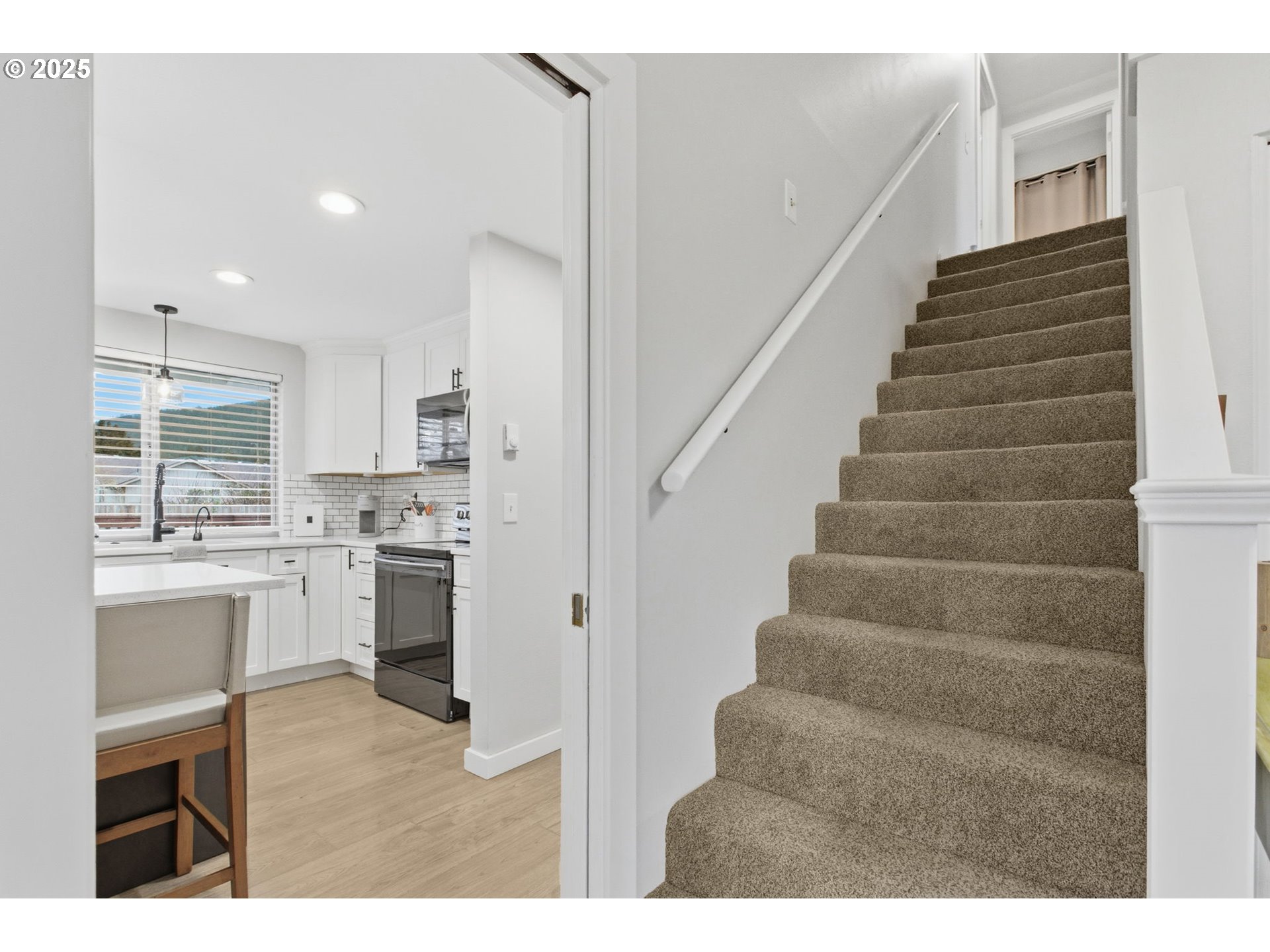 353 72nd Street Springfield, OR 97478 - Photo 18 of 44