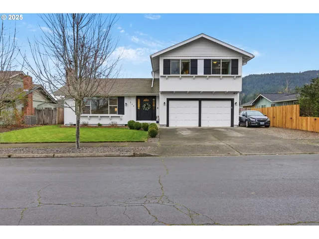 $484,900 | 353 72nd Street, Springfield, OR 97478