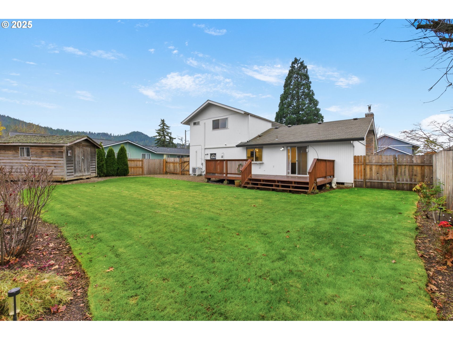 353 72nd Street Springfield, OR 97478 - Photo 37 of 44