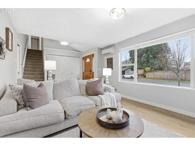 $484,900 | 353 72nd Street, Springfield, OR 97478