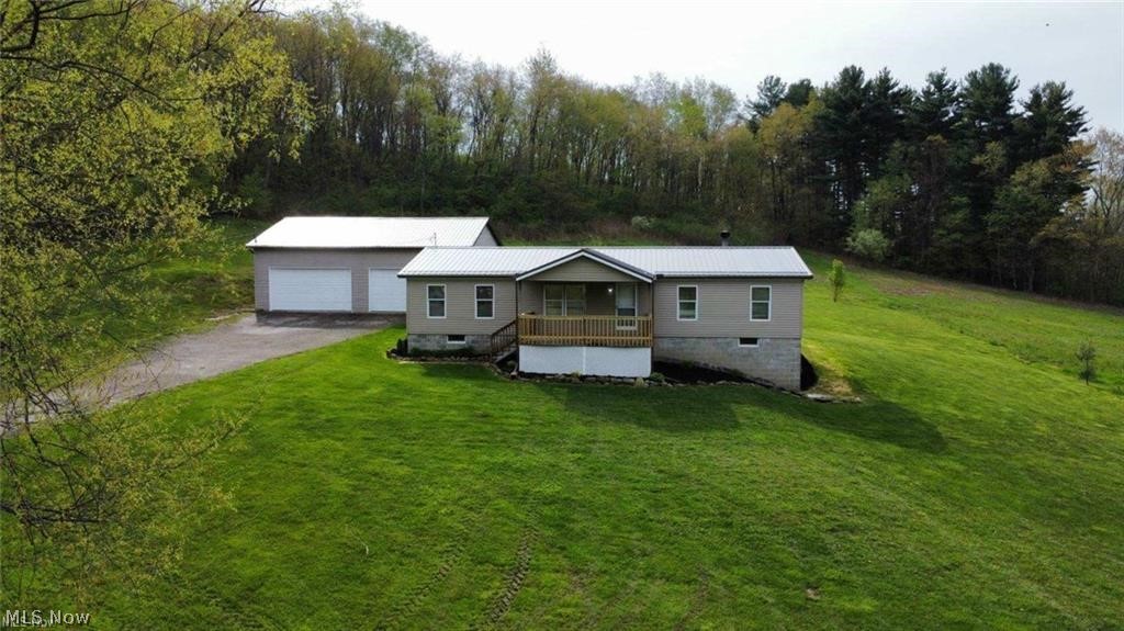 5040 Antigua Road Southwest Carrollton, OH 44615 - Photo 1 of 15 Gallery Image 1