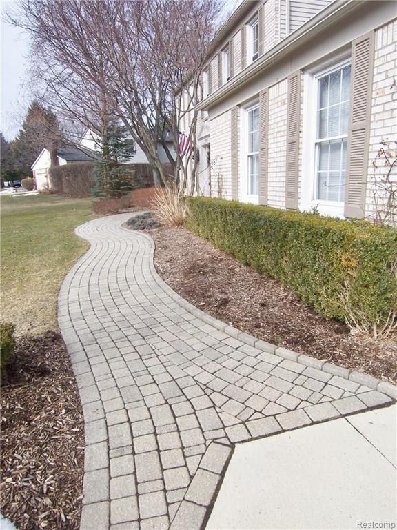 1912 Lenomar Court Rochester Hills, MI 48309 - Photo 31 of 31