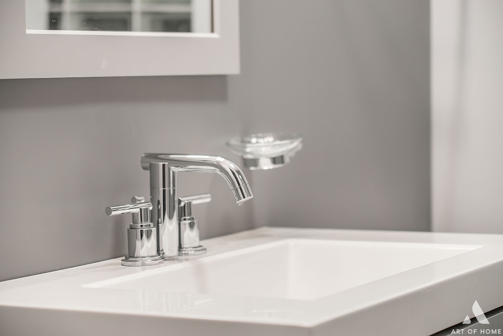 7141 South Artesian Avenue Chicago, IL 60629 - Photo 11 of 31 a bathroom with a bathtub