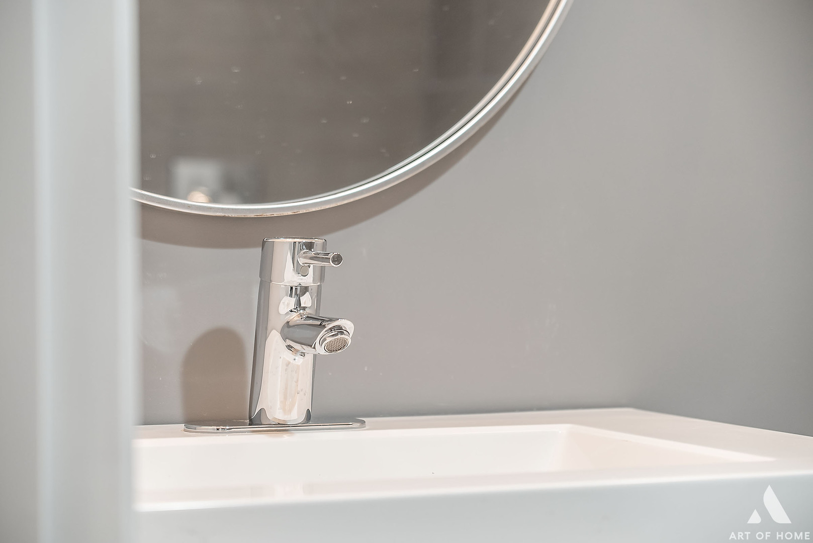 7141 South Artesian Avenue Chicago, IL 60629 - Photo 24 of 31 a bathroom with a bathtub