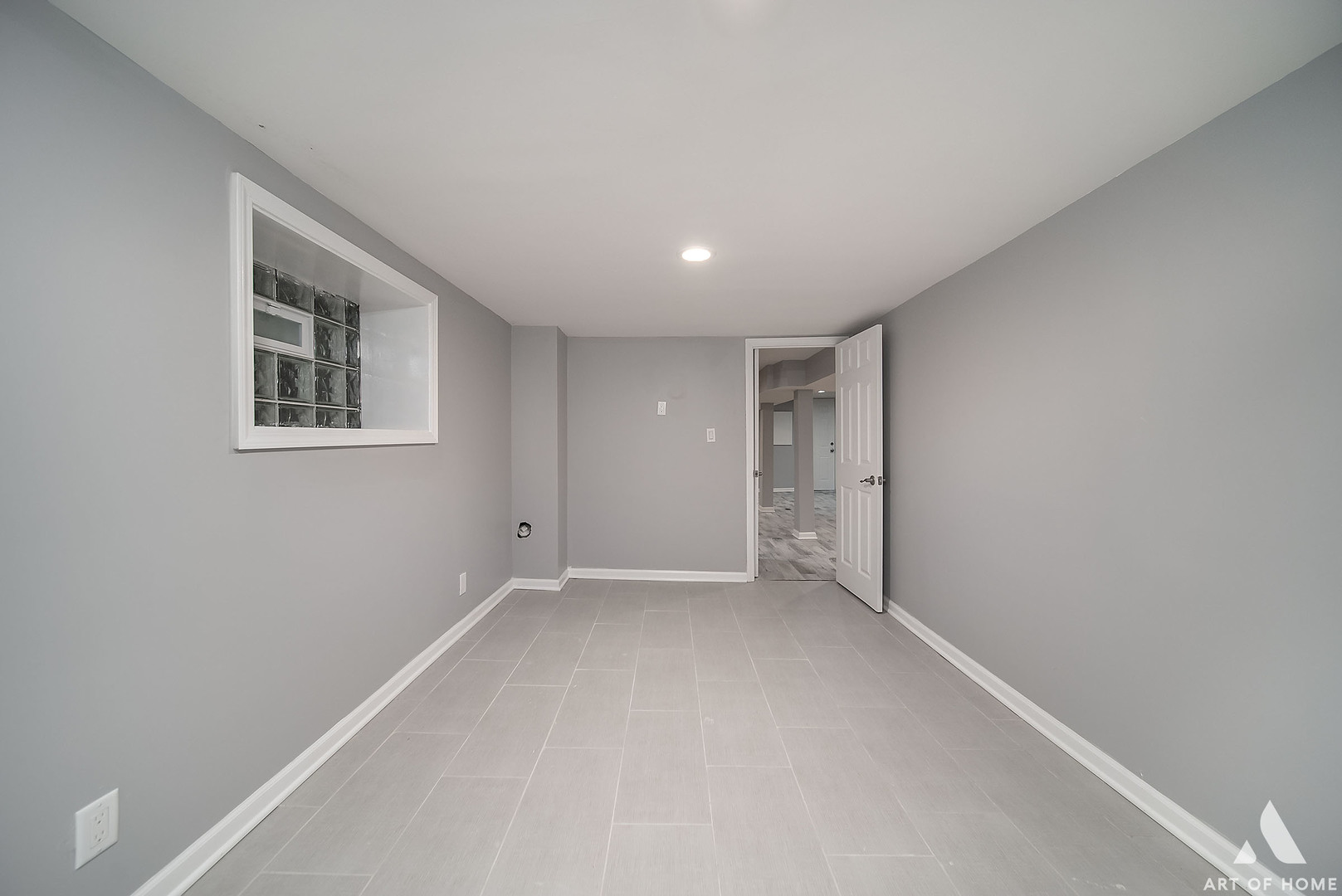 7141 South Artesian Avenue Chicago, IL 60629 - Photo 26 of 31 a view of an empty room with a window