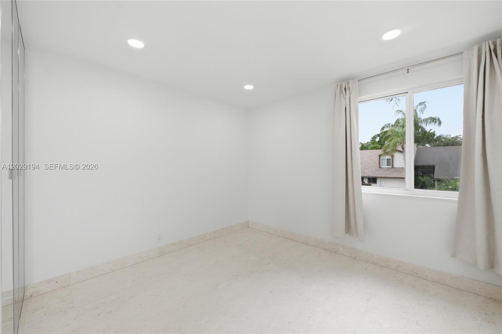 22384 Thousand Pines Lane Boca Raton, FL 33428 - Photo 16 of 70