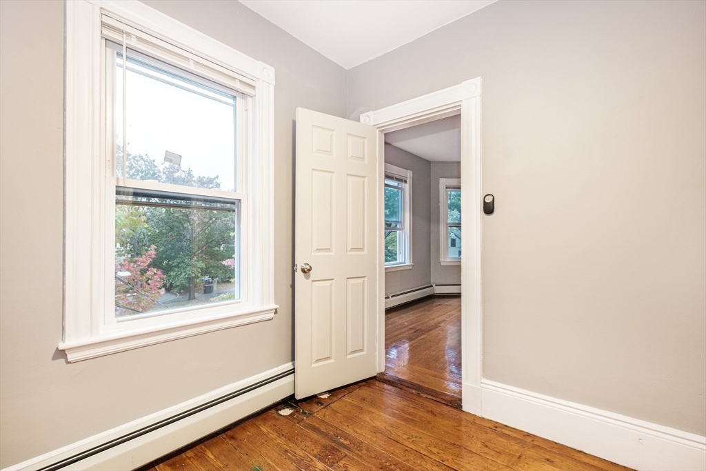 7 Mulford Street, Unit 3 Brookline, MA 02445 - Photo 11 of 27