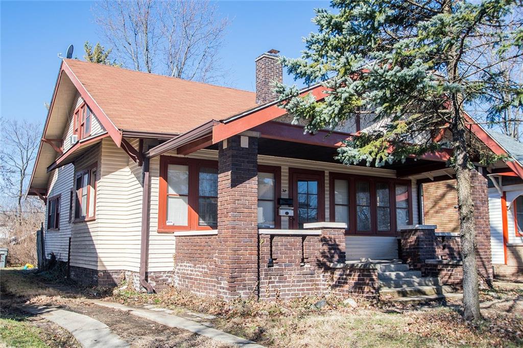 38 North Kenmore Road Indianapolis, IN 46219 - Photo 2 of 43 Gallery Image 2