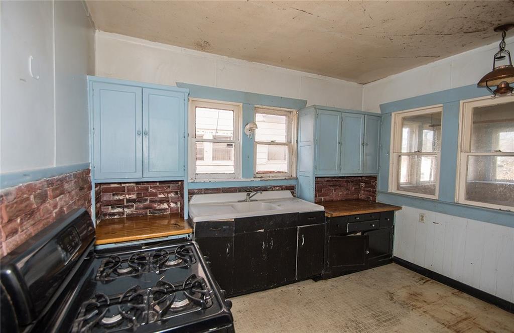 38 North Kenmore Road Indianapolis, IN 46219 - Photo 15 of 43 Gallery Image 15