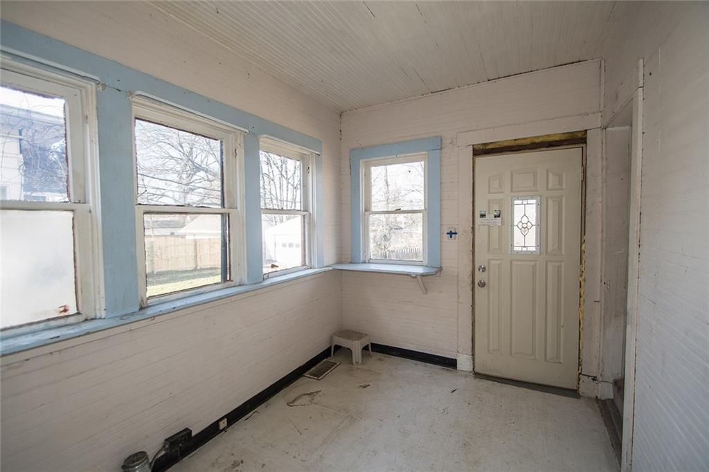 38 North Kenmore Road Indianapolis, IN 46219 - Photo 26 of 43 Gallery Image 26