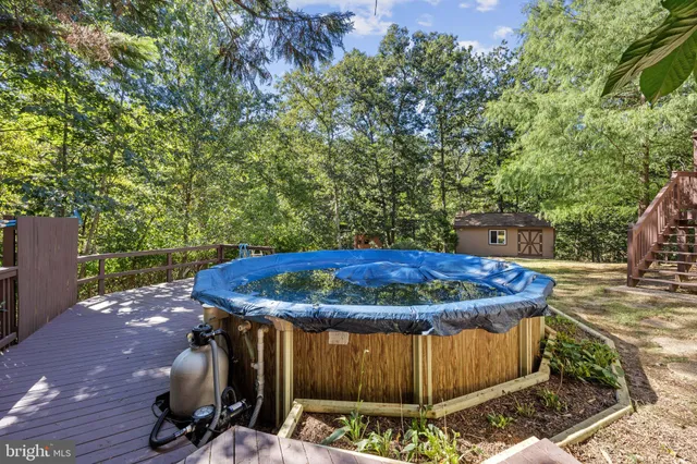 a view of a house with a tree