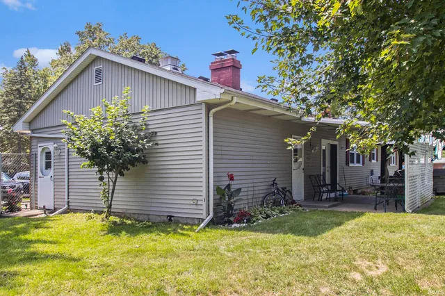 $269,000 | 22979 Elm Drive, Elkhart, IN 46516