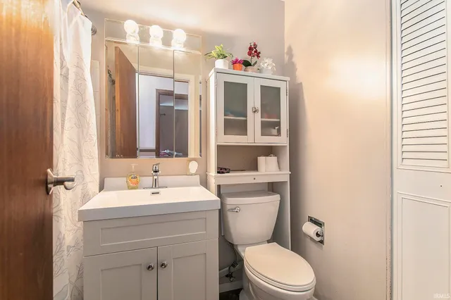 $269,000 | 22979 Elm Drive, Elkhart, IN 46516