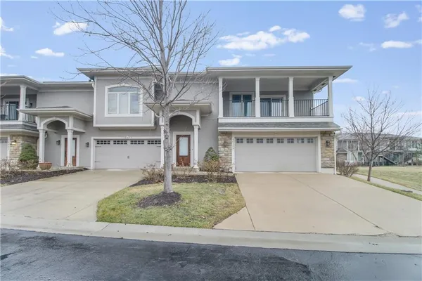 $525,000 | 10209 Beverly Street, Overland Park, KS 66207
