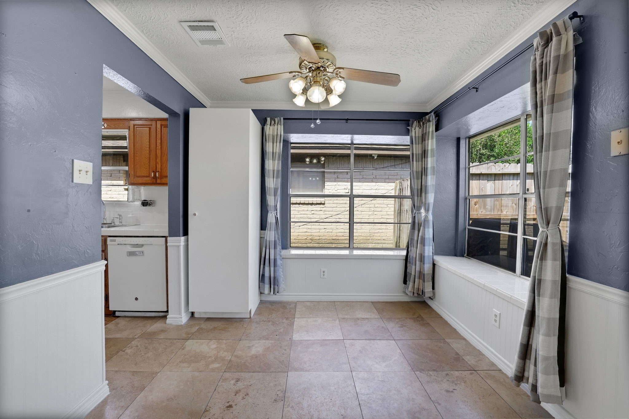 8515 Oakhaven Road La Porte, TX 77571 - Photo 16 of 30 Gallery Image 16