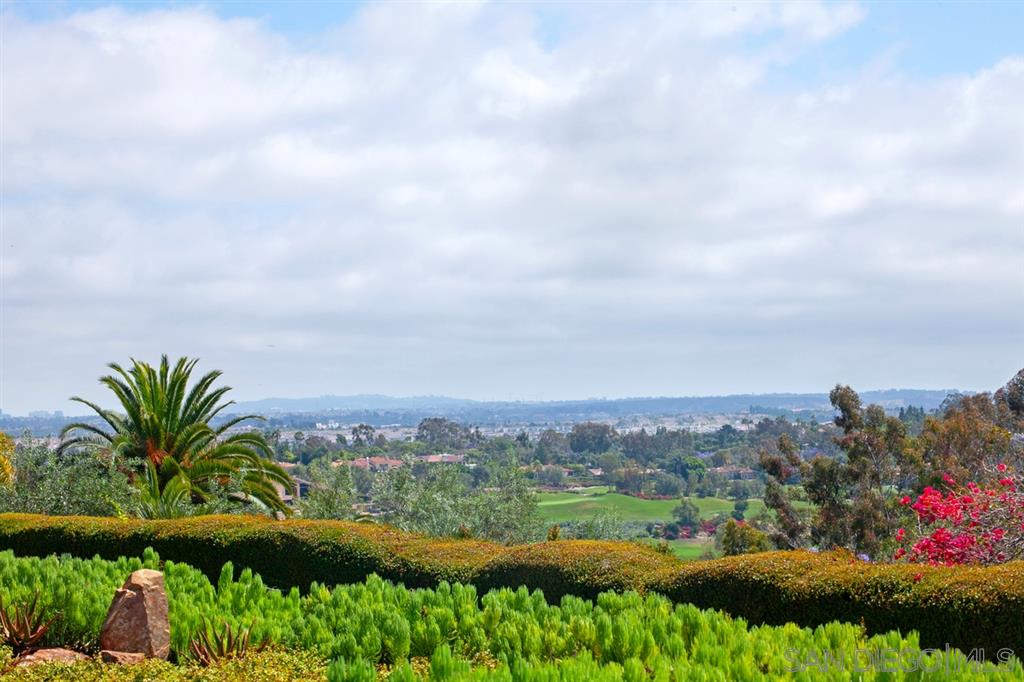 17279 Circa Oriente Rancho Santa Fe, CA 92067 - Photo 19 of 25