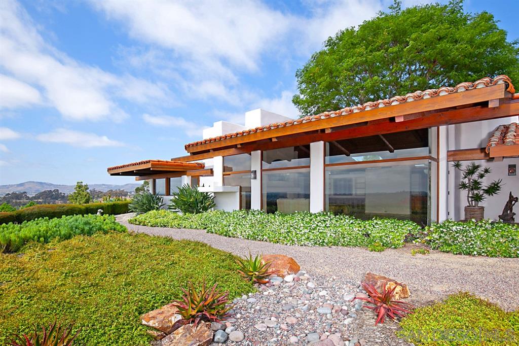 17279 Circa Oriente Rancho Santa Fe, CA 92067 - Photo 10 of 25