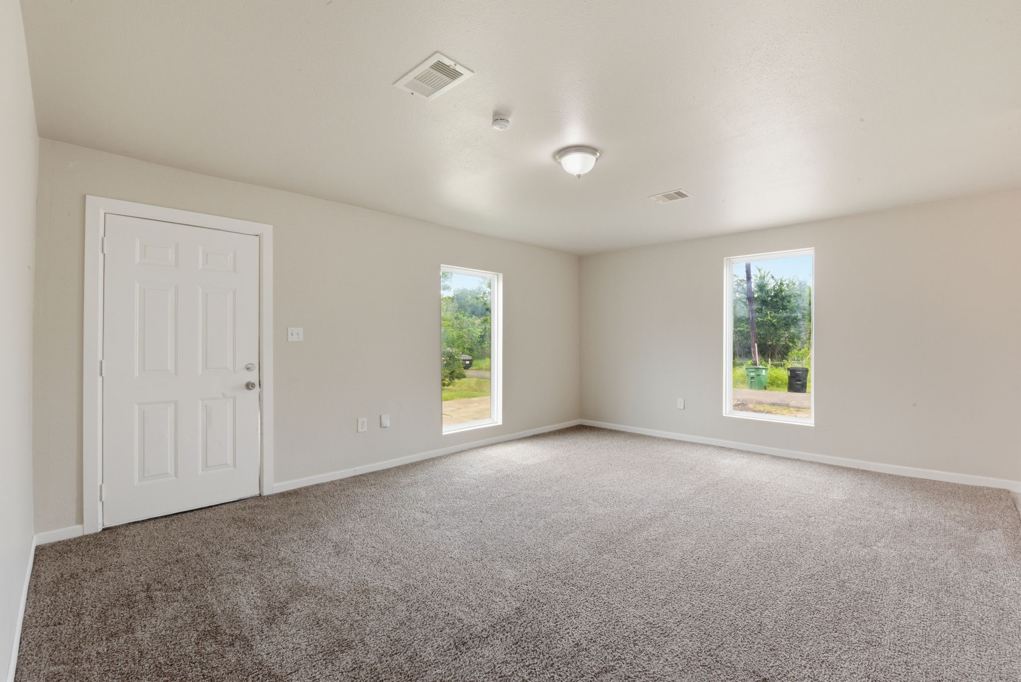 303 Gans Street Houston, TX 77029 - Photo 8 of 27
