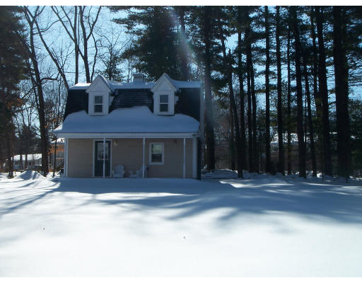 39 Heritage Road Billerica, MA 01821 - Photo 18 of 21 a front view of a house with a yard