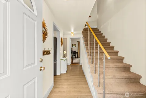 $949,950 | 12914 532nd Street East, Eatonville, WA 98328