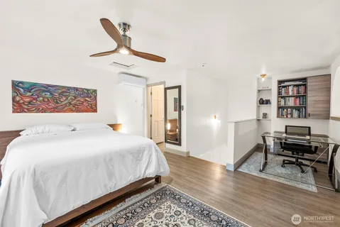 $949,950 | 12914 532nd Street East, Eatonville, WA 98328