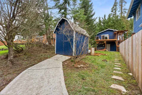 $949,950 | 12914 532nd Street East, Eatonville, WA 98328