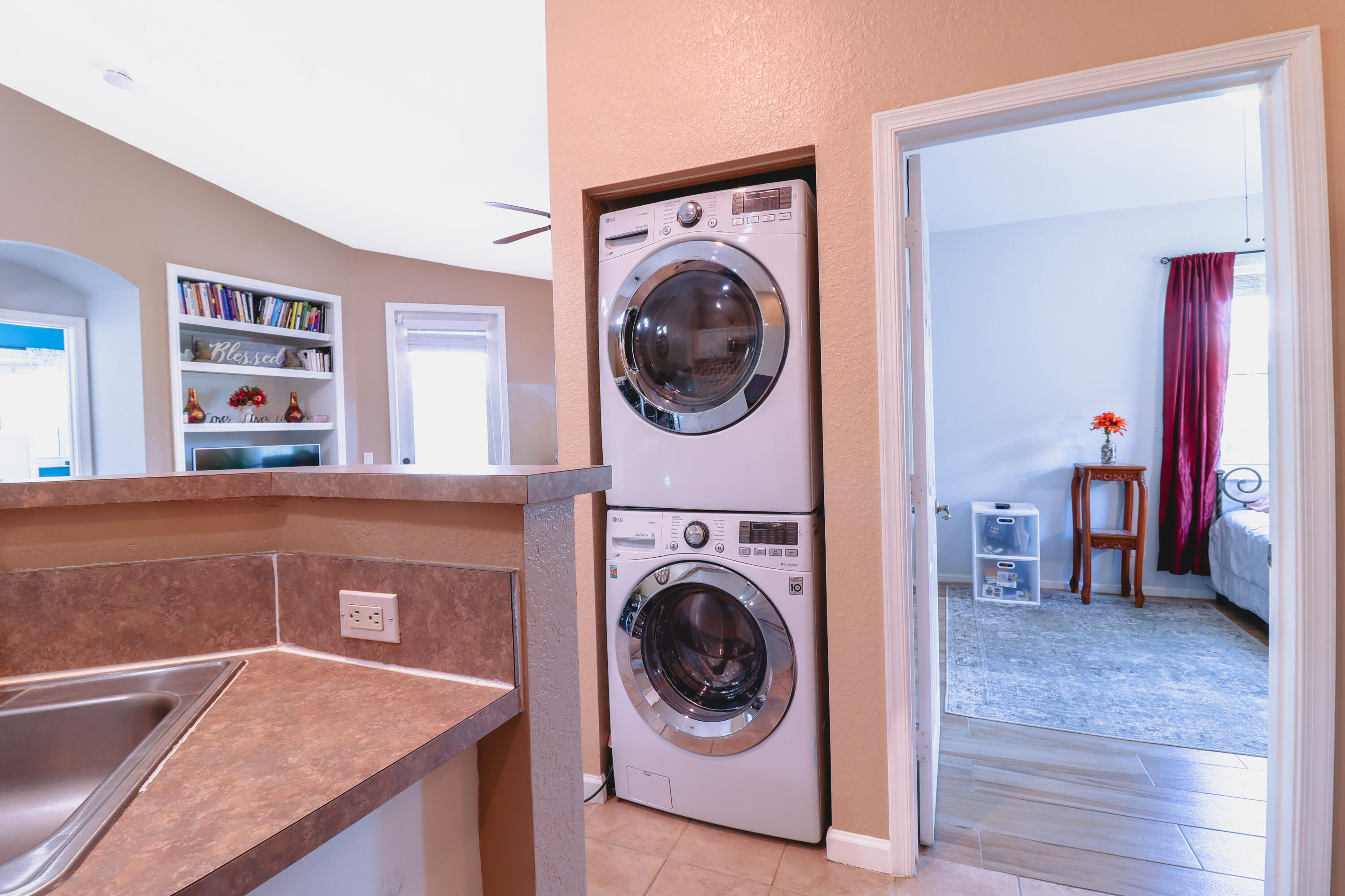 3133 Laurel Ridge Circle Riviera Beach, FL 33404 - Photo 13 of 27 WasherDryer