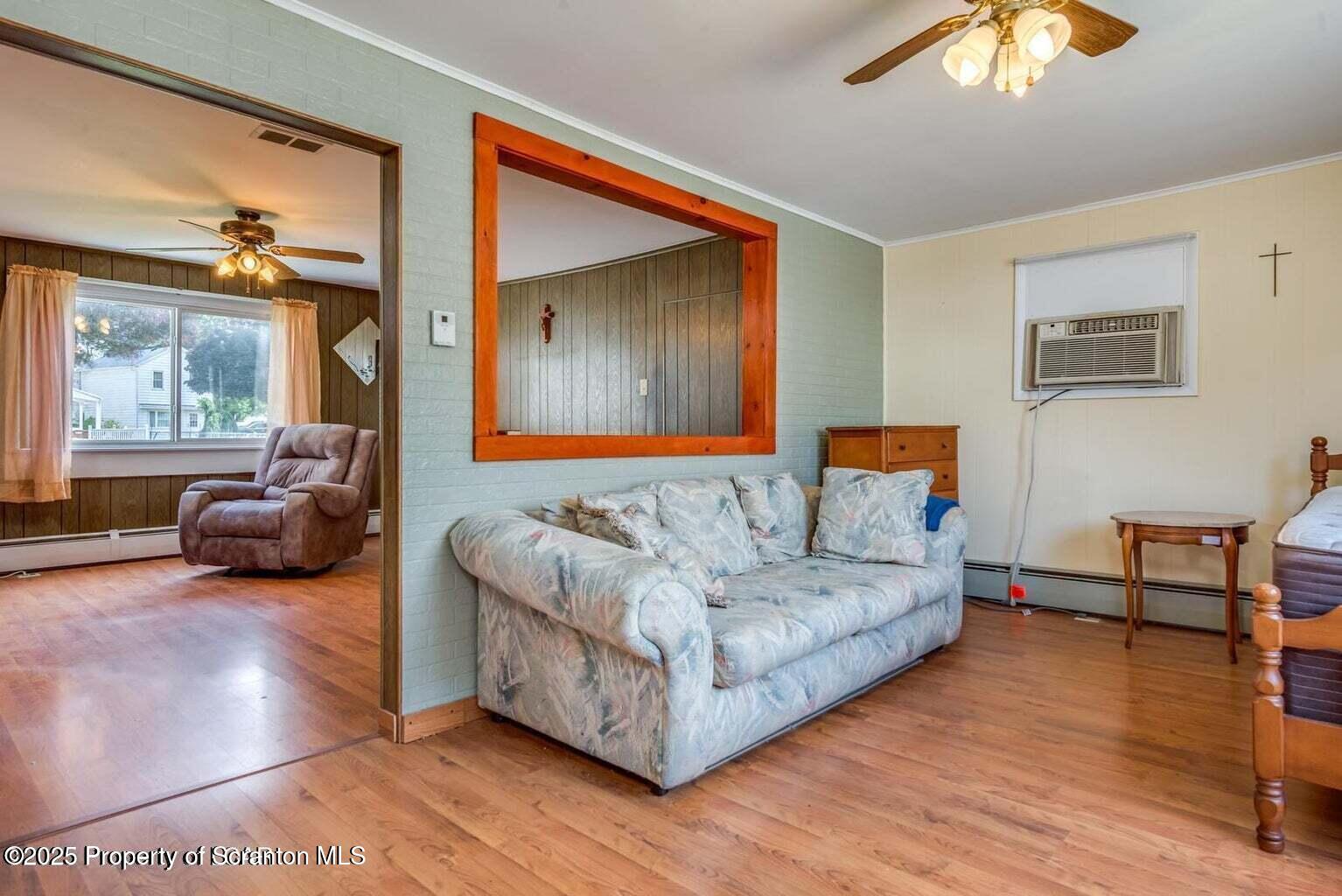 121 Cedar Street Exeter, PA 18643 - Photo 2 of 5 20250521140915653143000000-o