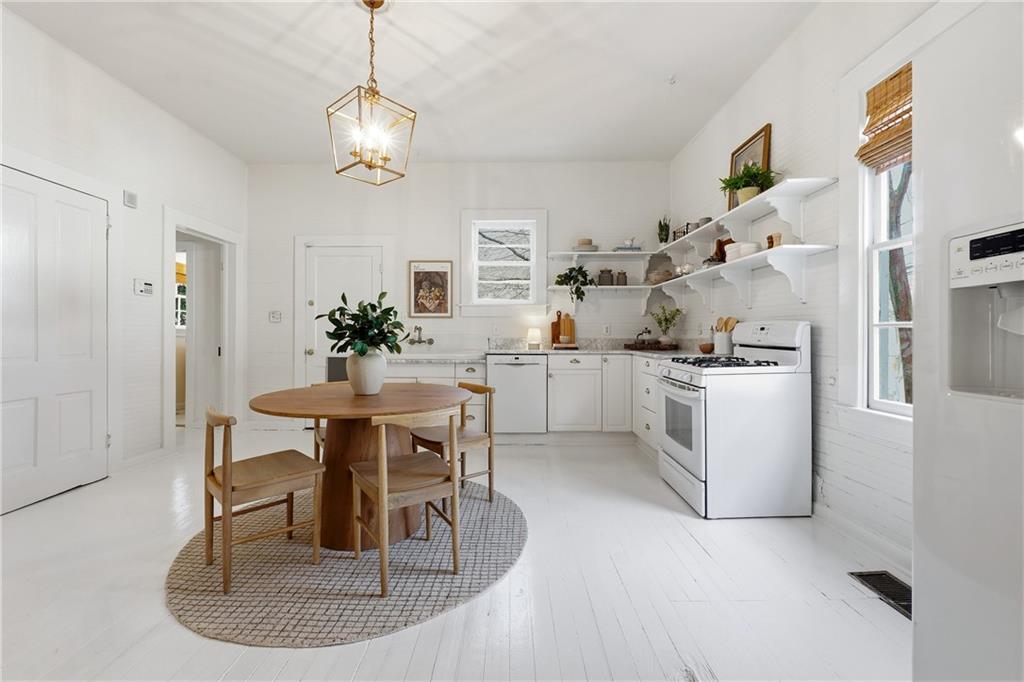 1966 Butler Way Northwest Atlanta, GA 30318 - Photo 8 of 20