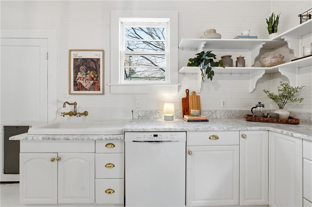 1966 Butler Way Northwest Atlanta, GA 30318 - Photo 9 of 20