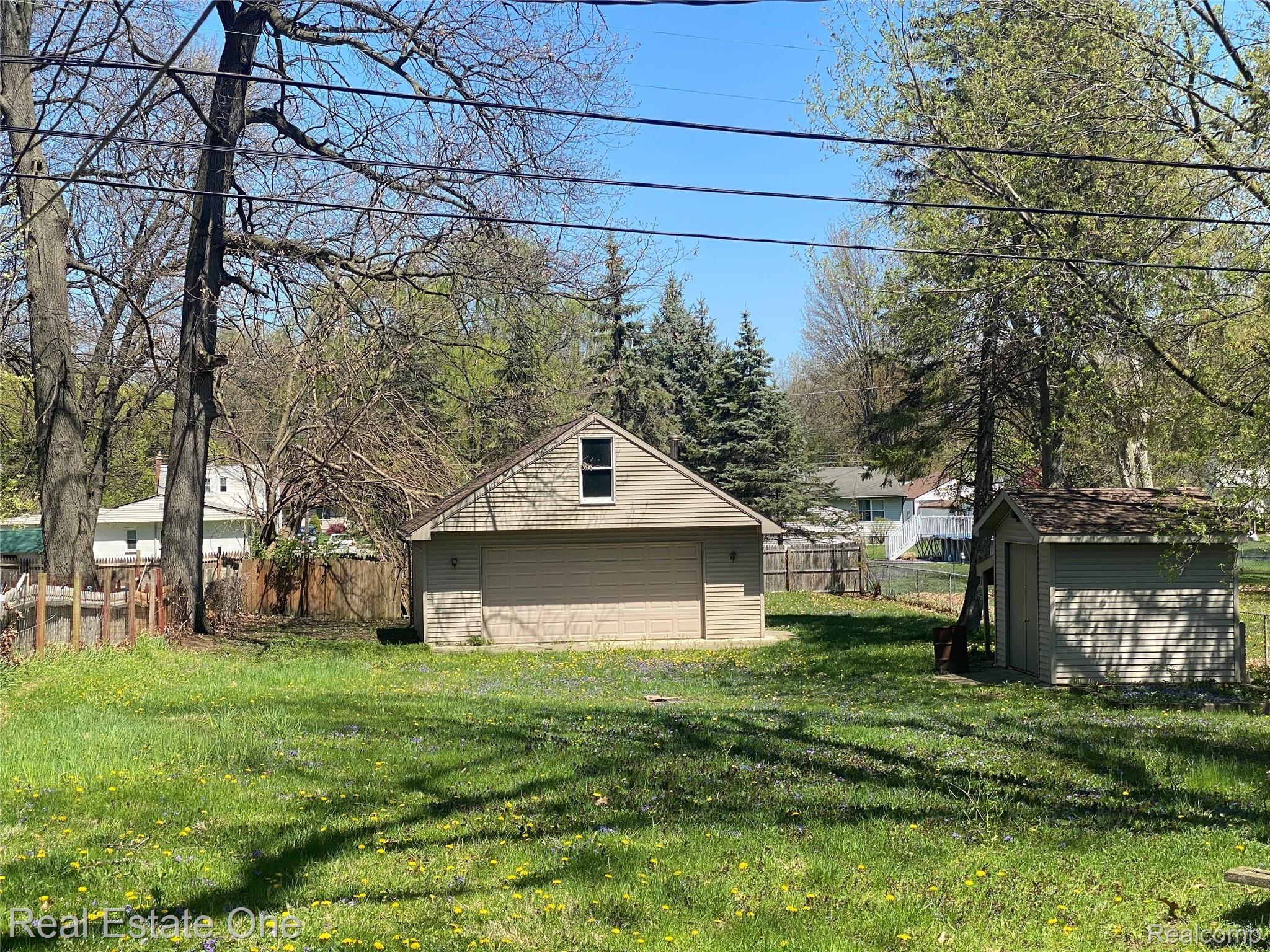 25230 Wick Road Taylor, MI 48180 - Photo 22 of 23 IMG-1875.jpg
