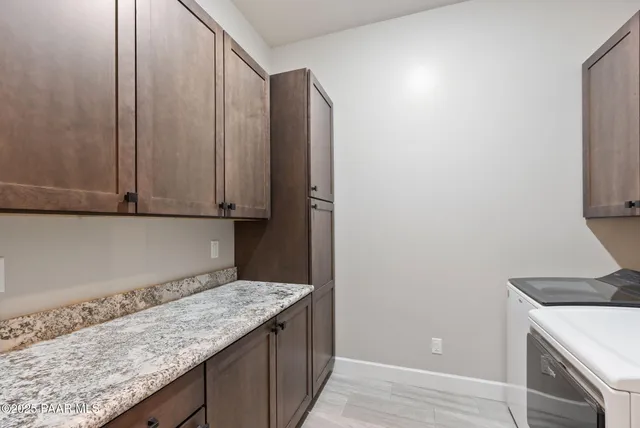 $885,000 | 1476 Sierry Peaks Drive, Prescott, AZ 86305