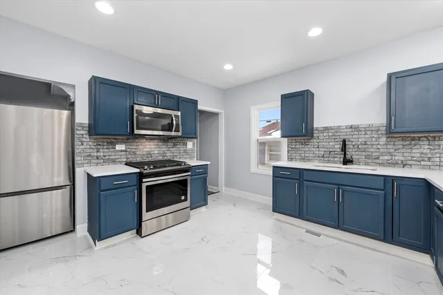 $219,900 | 3333 Halsted Street, Steger, IL 60475