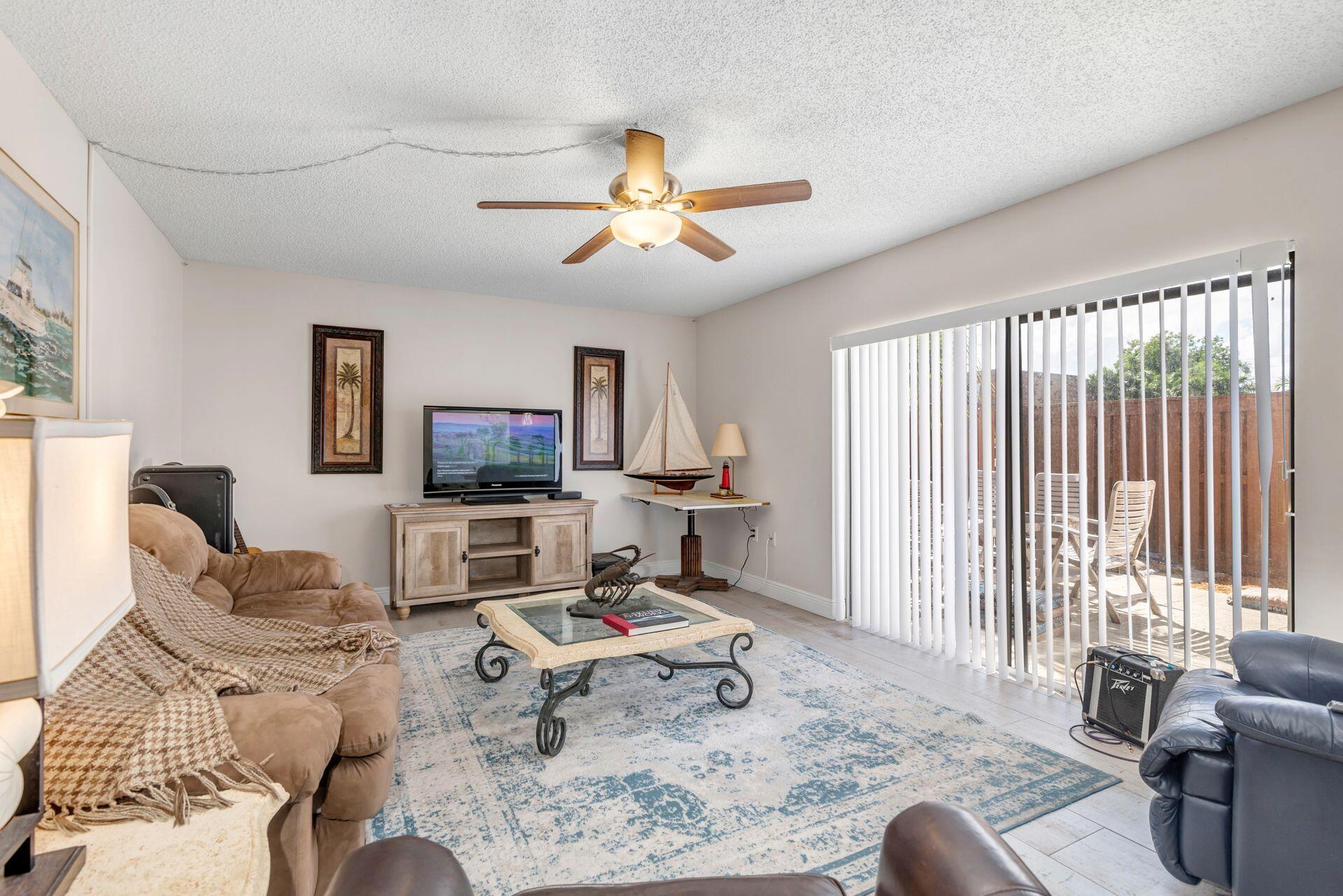 3900 County Line Road, Unit 6C Tequesta, FL 33469 - Photo 5 of 26 5