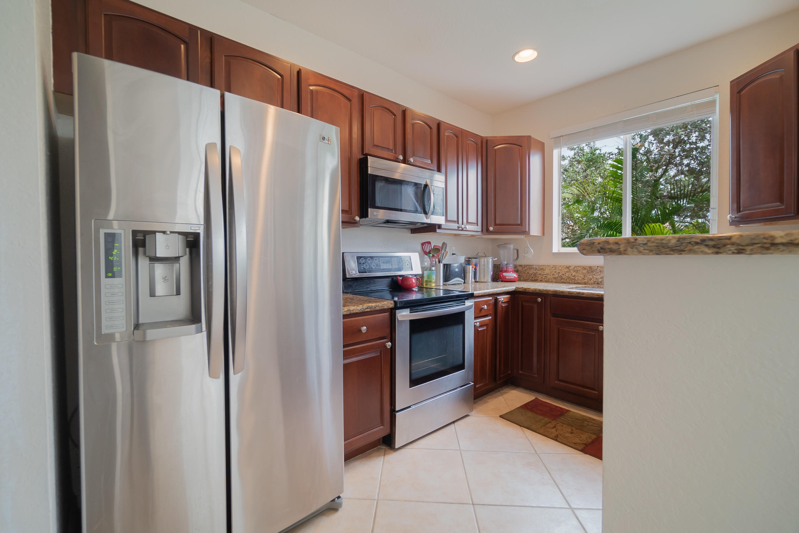 3164 Laurel Ridge Circle Riviera Beach, FL 33404 - Photo 12 of 19 Kitchen