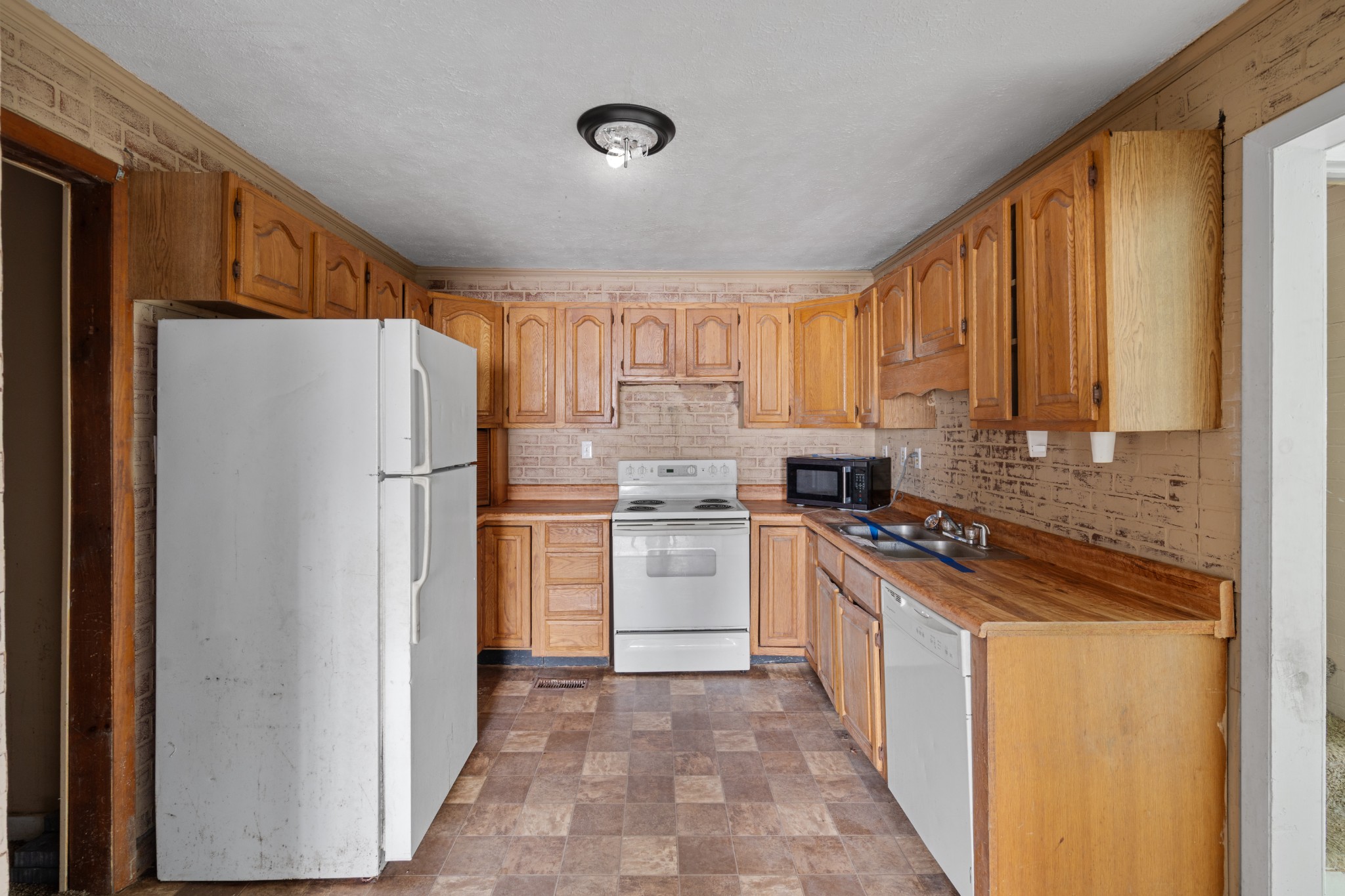 699 Oak Street Lafayette, TN 37083 - Photo 14 of 22