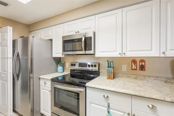 $274,000 | 2729 Anzio Court, Unit 107, Palm Beach Gardens, FL 33410