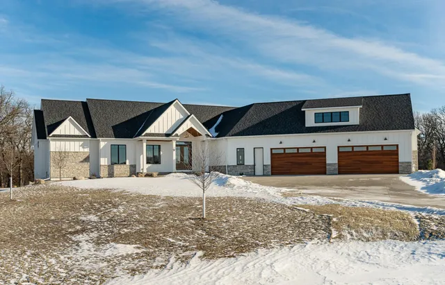 $2,180,000 | 4868 Royal Oaks Circle Southwest, Rochester, MN 55902