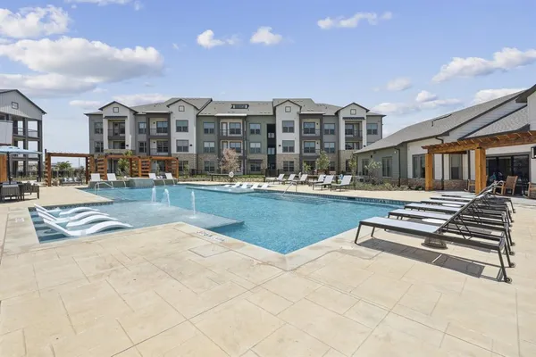 $1,349 | 9301 Brewer Boulevard, Unit 7303, Fort Worth, TX 76123