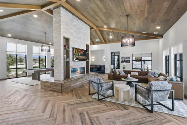 $1,349 | 9301 Brewer Boulevard, Unit 7303, Fort Worth, TX 76123