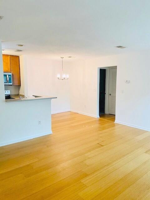276 Alexandra Drive, Unit 12 Mount Pleasant, SC 29464 - Photo 6 of 14 Dining Room