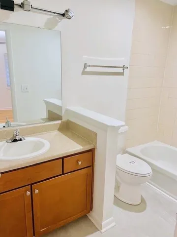 $2,500 | 276 Alexandra Drive, Unit 12, Mount Pleasant, SC 29464